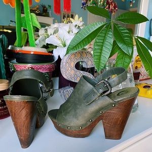 Guess Olive Peep Toe Clogs